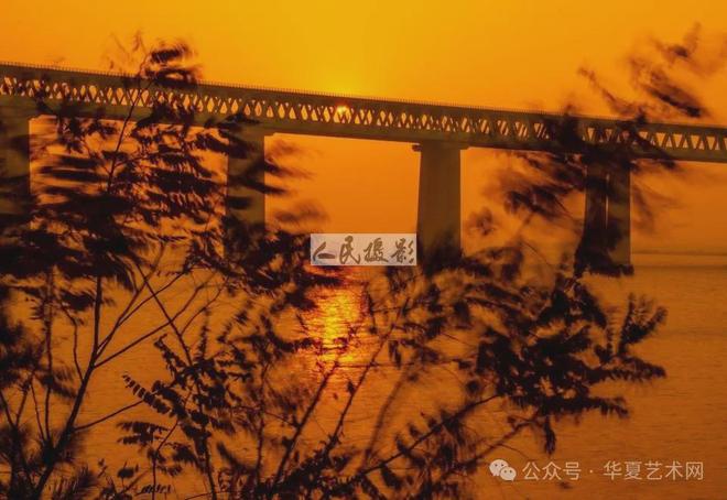 郭治优-摄影中明暗对比的巧妙运用尊龙凯时APP【人民摄影报】：(图1)