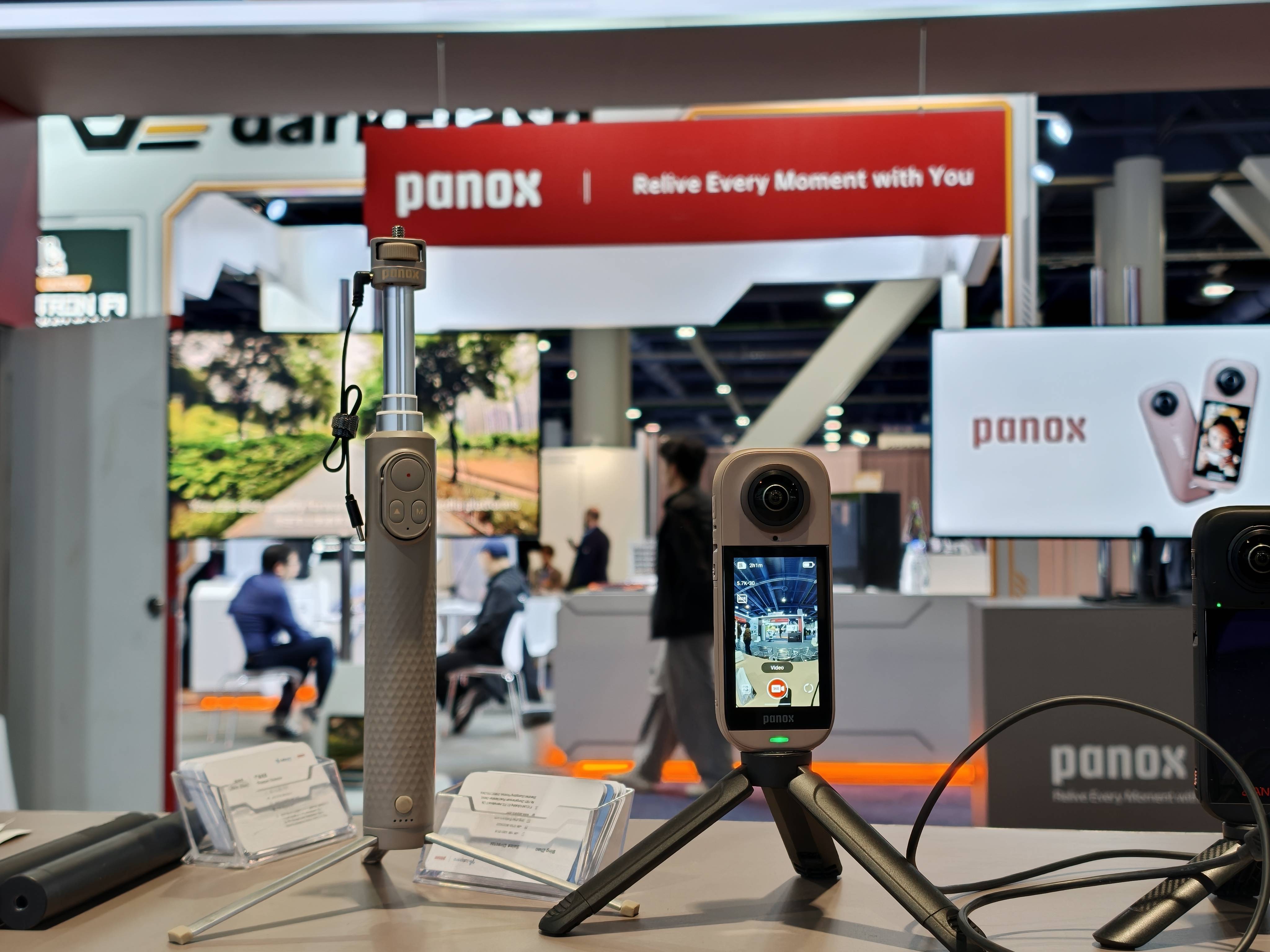 尊龙凯时官方网分体、全景、机械臂！六大玩家CES交卷：影像赛道打法变了(图13)