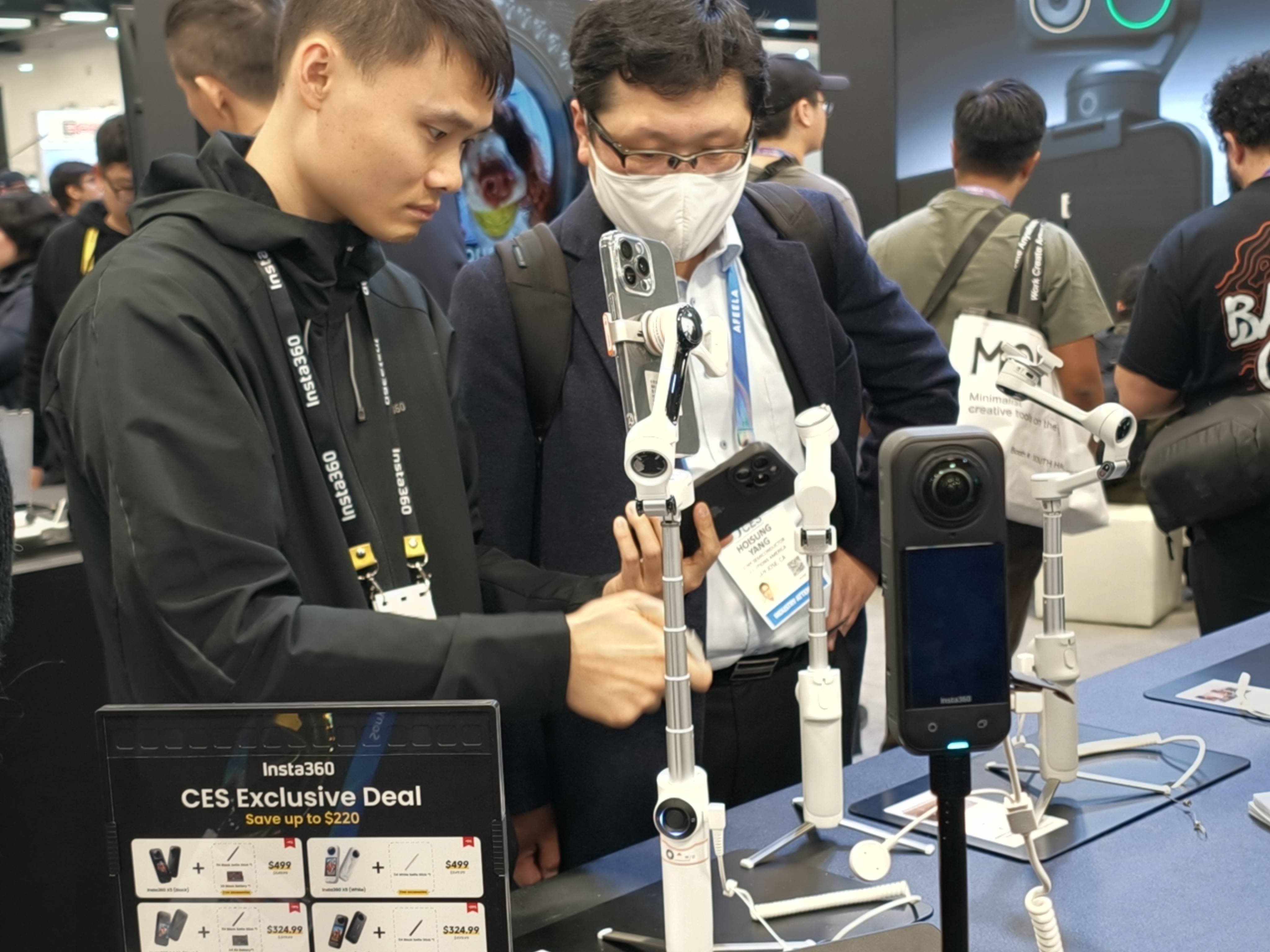 尊龙凯时官方网分体、全景、机械臂！六大玩家CES交卷：影像赛道打法变了(图15)